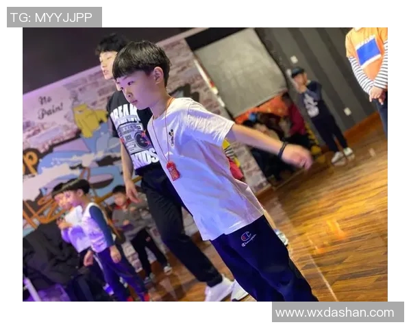 深圳街舞队引领潮流最新街舞速度排行榜前十强揭晓 深圳街舞队引领潮流最新街舞速度排行榜前十强揭晓