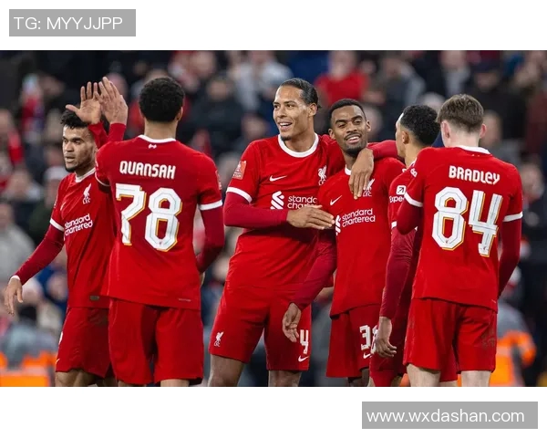 利物浦与罗马对决深度分析球队状态与战术布局 利物浦与罗马对决深度分析球队状态与战术布局