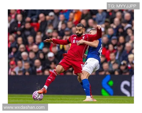 利物浦与埃弗顿激战成和比分揭晓双方争夺战精彩回顾 利物浦与埃弗顿激战成和比分揭晓双方争夺战精彩回顾