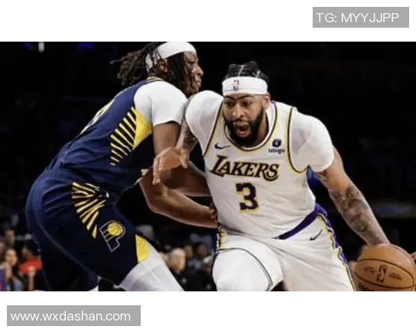 湖人快船对决激战正酣球迷热情高涨赛事精彩纷呈