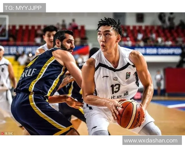 海尔蒙与阿尔青的精彩对决揭示足球战术与团队协作的魅力 海尔蒙与阿尔青的精彩对决揭示足球战术与团队协作的魅力