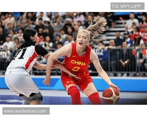 西班牙女篮与英国女篮激战正酣谁能在国际赛场上夺得胜利