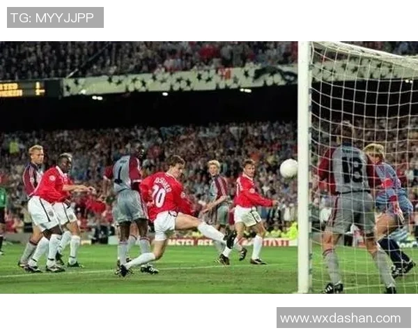 98-99赛季曼联逆转拜仁的传奇时刻与历史意义解析 98-99赛季曼联逆转拜仁的传奇时刻与历史意义解析