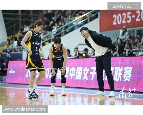 八一队与广东队激战正酣WCBA联赛精彩对决引发球迷热议