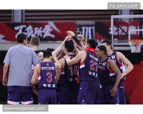 深圳与广州恒大精彩对决视频回顾球迷热议赛场瞬间与战术分析